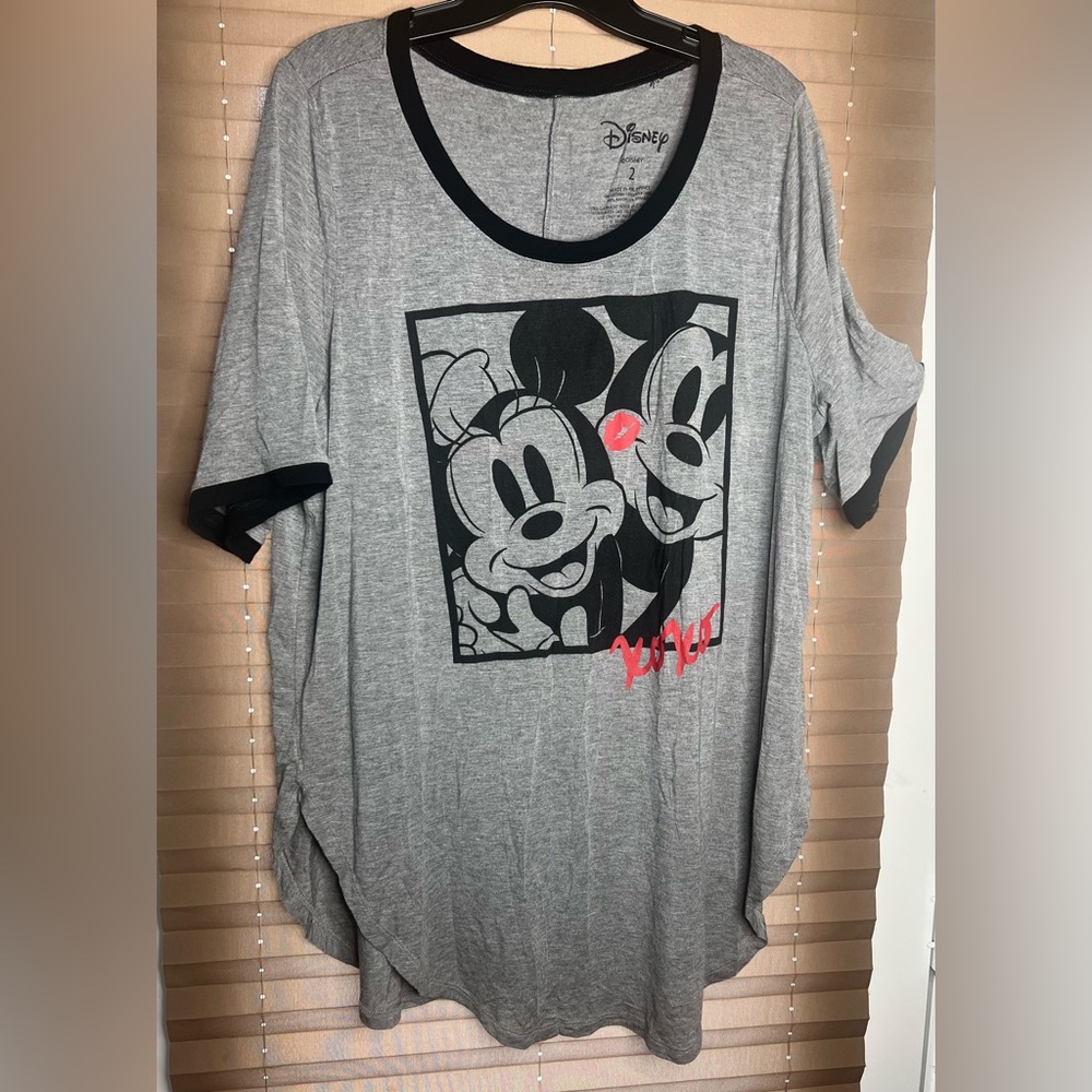 DISNEY Mickey and Minnie Mouse Rayon/Spandex Top Sleeves/neck Black trimmed Sz 2